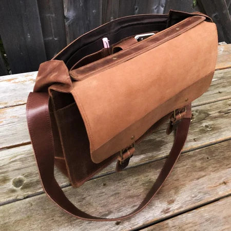 Coarse Leather Messenger